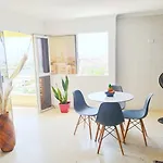 Apto Con Vista Al Mar Piso 11-