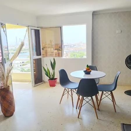 Apto Con Vista Al Mar Piso 11- Cartagena