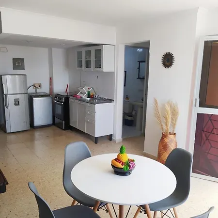 Apto Con Vista Al Mar Piso 11- *